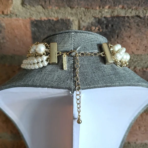 WHBM Pearl Twisted Bib Necklace - Picture 5 of 6